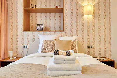 Schitterend nieuw triplex op Place des Vosges