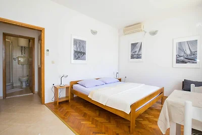 Studio-Apartment mit Meerblick