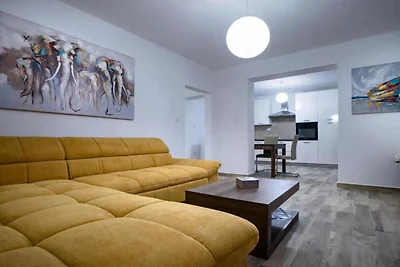 Sea View Apartment 1