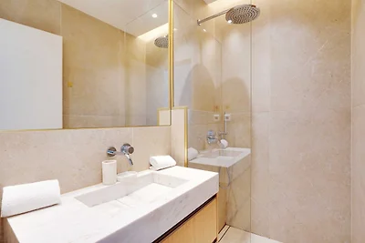 Elegantes, klimatisiertes Apartment mit 2 Sch...