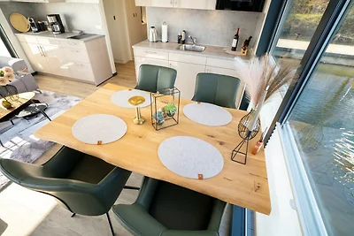 Schönes Hausboot in Höxter