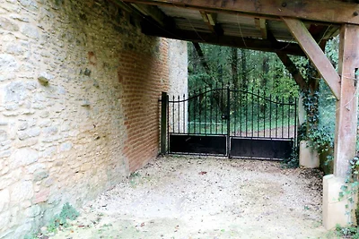 Blanquefort Hill Retreat