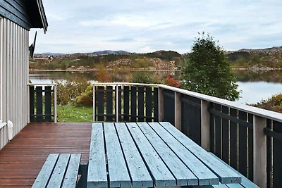 12 Personen Ferienhaus in Kvenvær
