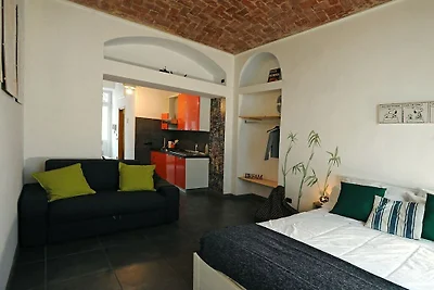 Petrarca 18 - La Casa di Mattoni - P.IVA