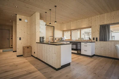 Chalet mit eigenem Saunahaus und Garten