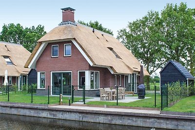 Kindvriendelijke villa aan het water in...