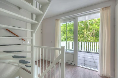 Stattliche Luxusvilla mit 4 Badezimmern, 1 km...