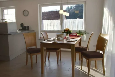 Moderna casa vacanze con giardino