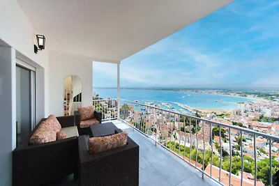 Villa in Roses mit Panoramablick auf das Meer