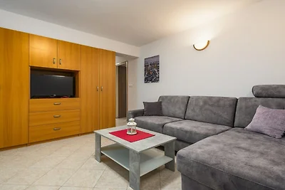 Charming Lovran Apartments with Wonderful Sea...