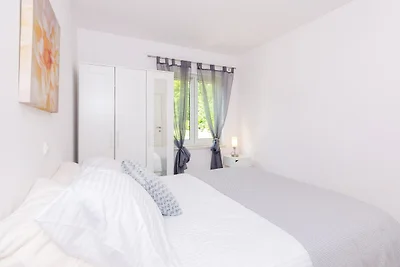 Apartment mit 1 Zimmer und Terrasse