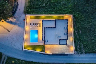 Neu! Ferienhaus Nina mit privatem Pool