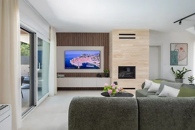 Villa Prima Lux - Four Bedroom Villa with...