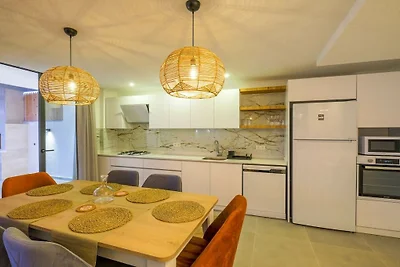 Villa in Kalkan mit Schwimmbecken
