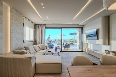 Villa a Heraklion con vista sulle montagne