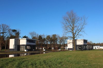 Luxuriöse Villa mit drei Badezimmern, 1 km vo...