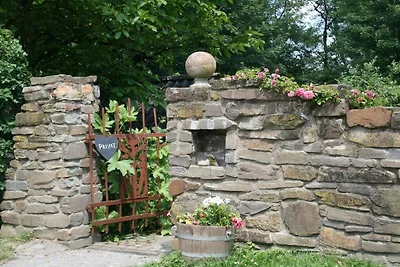 Jacob's Ladder, Tüschenbonnen Estate
