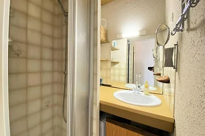 Ferienhaus in Strandnähe mit Zugang zum Pool