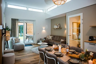 Schönes Ferienhaus in Voorhuizen mit Sauna