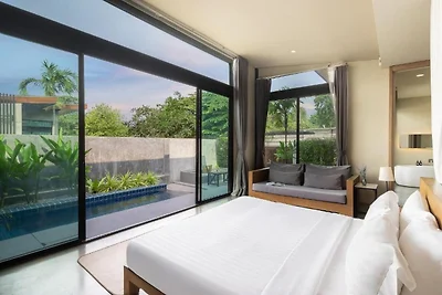 Elegante Deluxe-Poolvilla als Rückzugsort