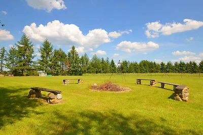 Luxuriöses Ferienhaus in Darlowo mit Garten