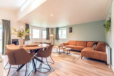 Voll ausgestattetes Chalet mit Terrasse