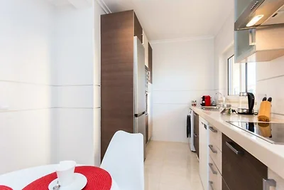 Wohnung bei Meia Praia mit Meerblick