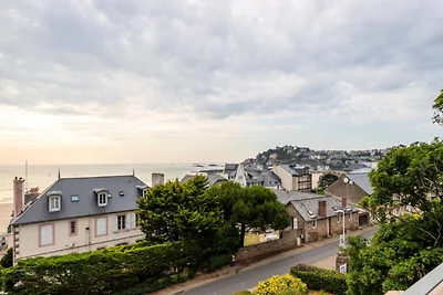 Apartment in Pléneuf-Val-André am Strand
