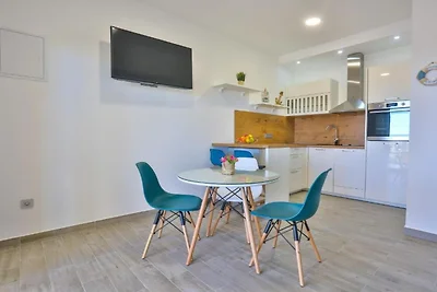Apartments Marina - One bedroom apartment wit...