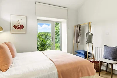 Das Lagerhaus, Clifden