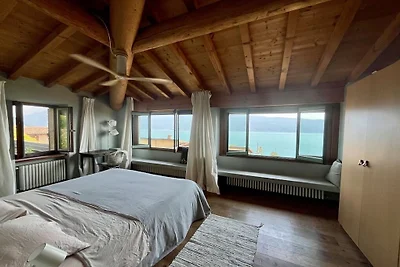 Casa de vacaciones en Gargnano con piscina.