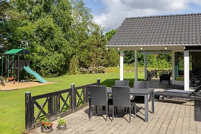 12 Personen Ferienhaus in Hals-By Traum