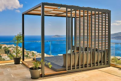 Villa in Kalkan mit Schwimmbecken