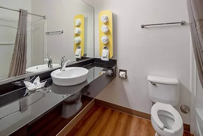 1 letto matrimoniale king size | Vietato...