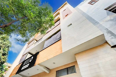 Hotel O Sector 25 nabij Iskcon-tempel