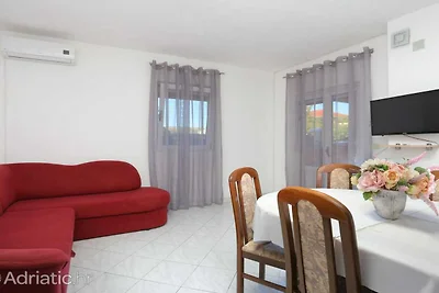 Holiday Home Nada Rogoznica - Six Bedroom Hol...