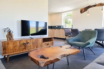 OK44 Luxus Ferienhaus für 6 mit 2 Bäder