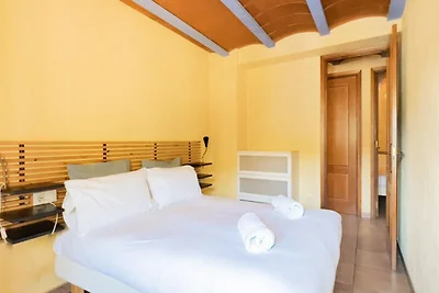 Appartement in La Garrotxa met Zwembad