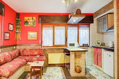 Cottage per 2 persone con giardino in comune