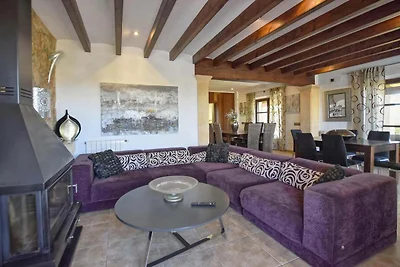 Ferienhaus in Ariany mit Schwimmbad