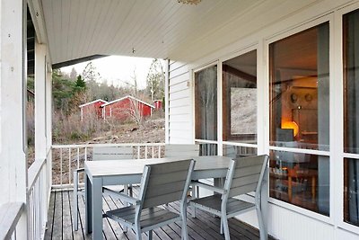 6 person holiday home in BRASTAD