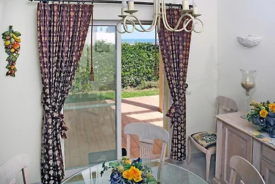 Schönes Ferienhaus mit Pool