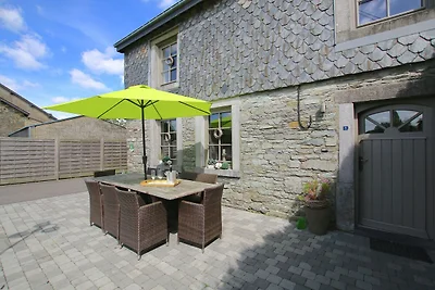 Ferienhaus in Libin mit Terrasse