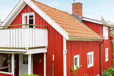 4 Personen Ferienhaus in Rönnäng-By Traum