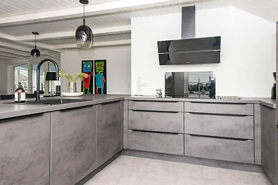 12 Personen Ferienhaus in Henne