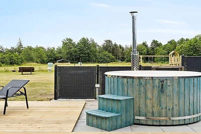 Luxury Retreat in albaek