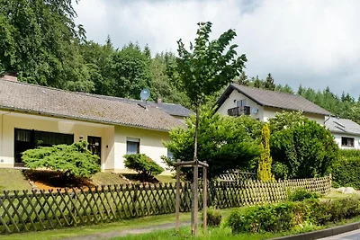 Idyllischer Bungalow in Feusdorf mit...
