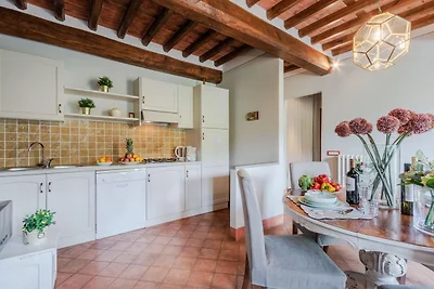 Bauernhaus in der Toskana mit Weinberg