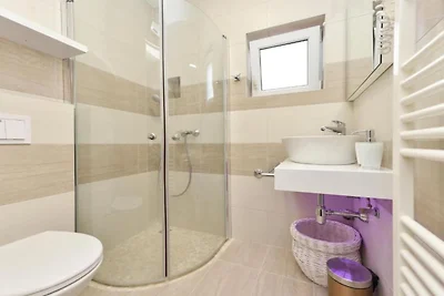 Bračić Premium Apartments with Outdoor Pool a...