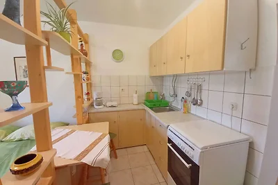 Boutique-Wohnung in Pješcana Uvala mit Balkon